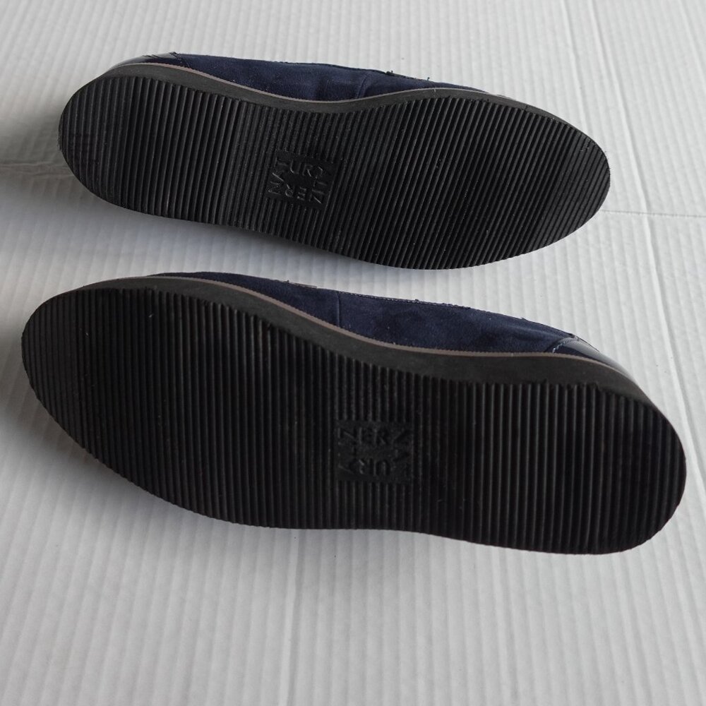 Naturalizer Navy Blue Faux Suede Penny Loafers 7W Comfortable Lightweight - Picture 4 of 4